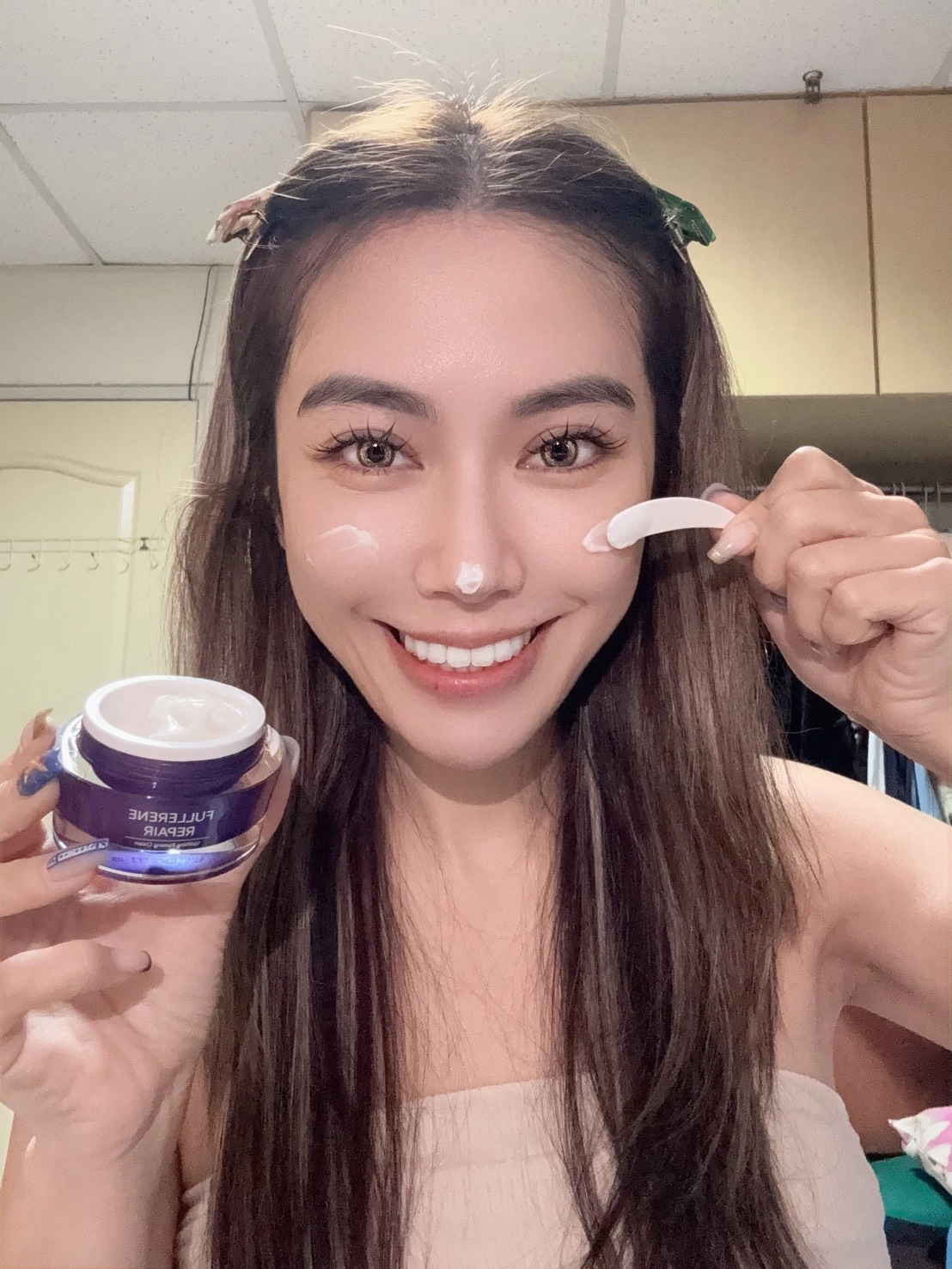 使用者分享：【Mina Chu】保養｜它用完真的不會很厚重黏膩，吸收快很輕爽！