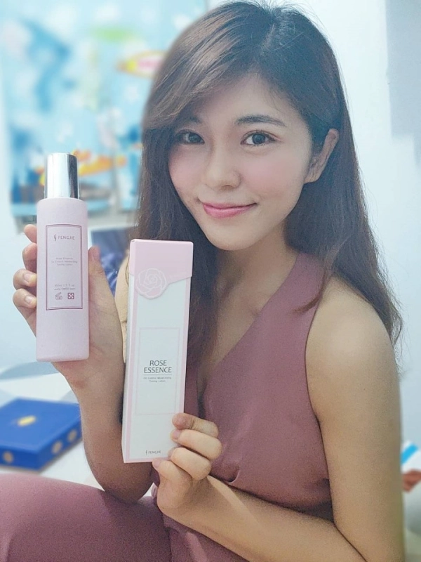 使用者分享:【莎莉牌炸雞】保養丨不論是洗完臉保養、妝前妝後定妝保濕、 冷氣房乾燥、隨時補充等等都很立即!