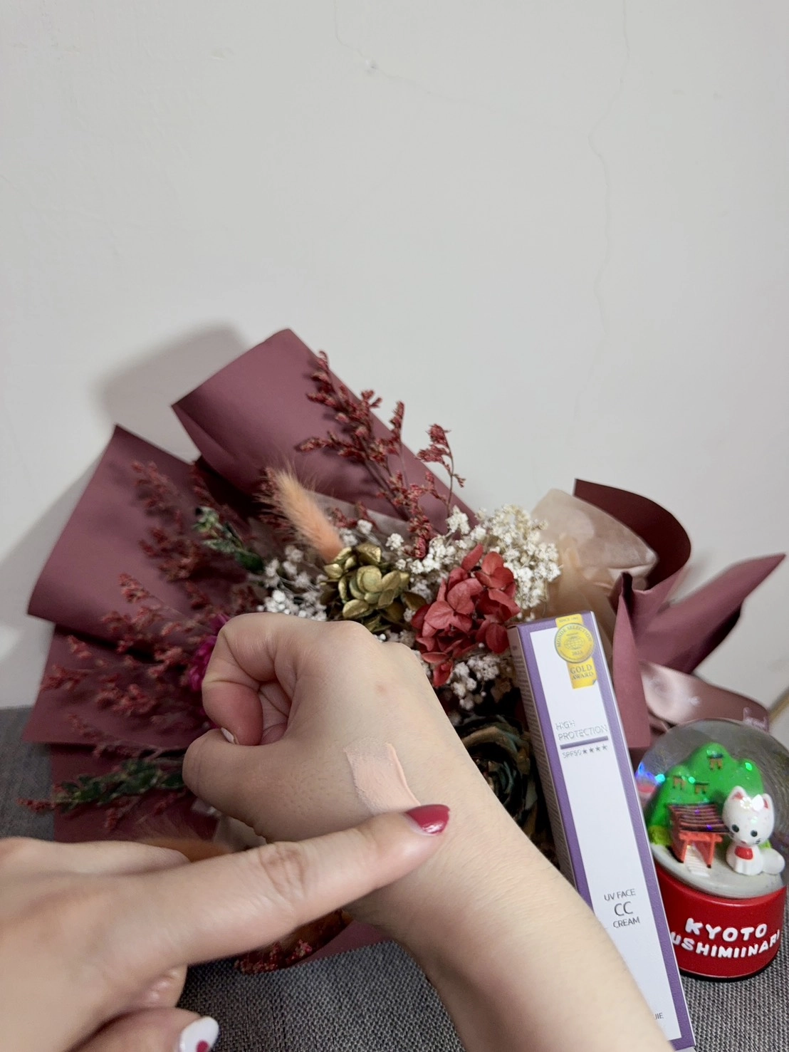 零粉感控油美白CC霜