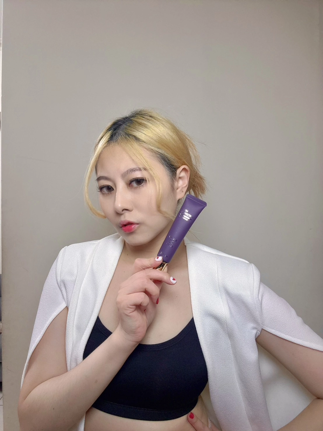 零粉感控油美白CC霜