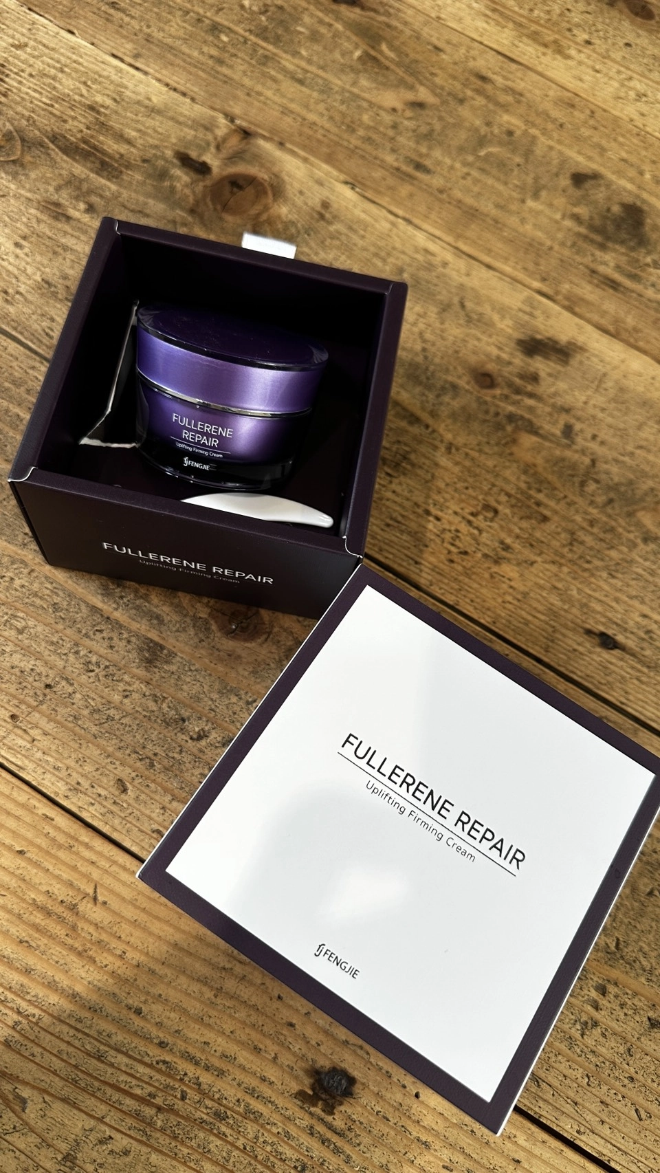 富勒烯肌因逆齡霜