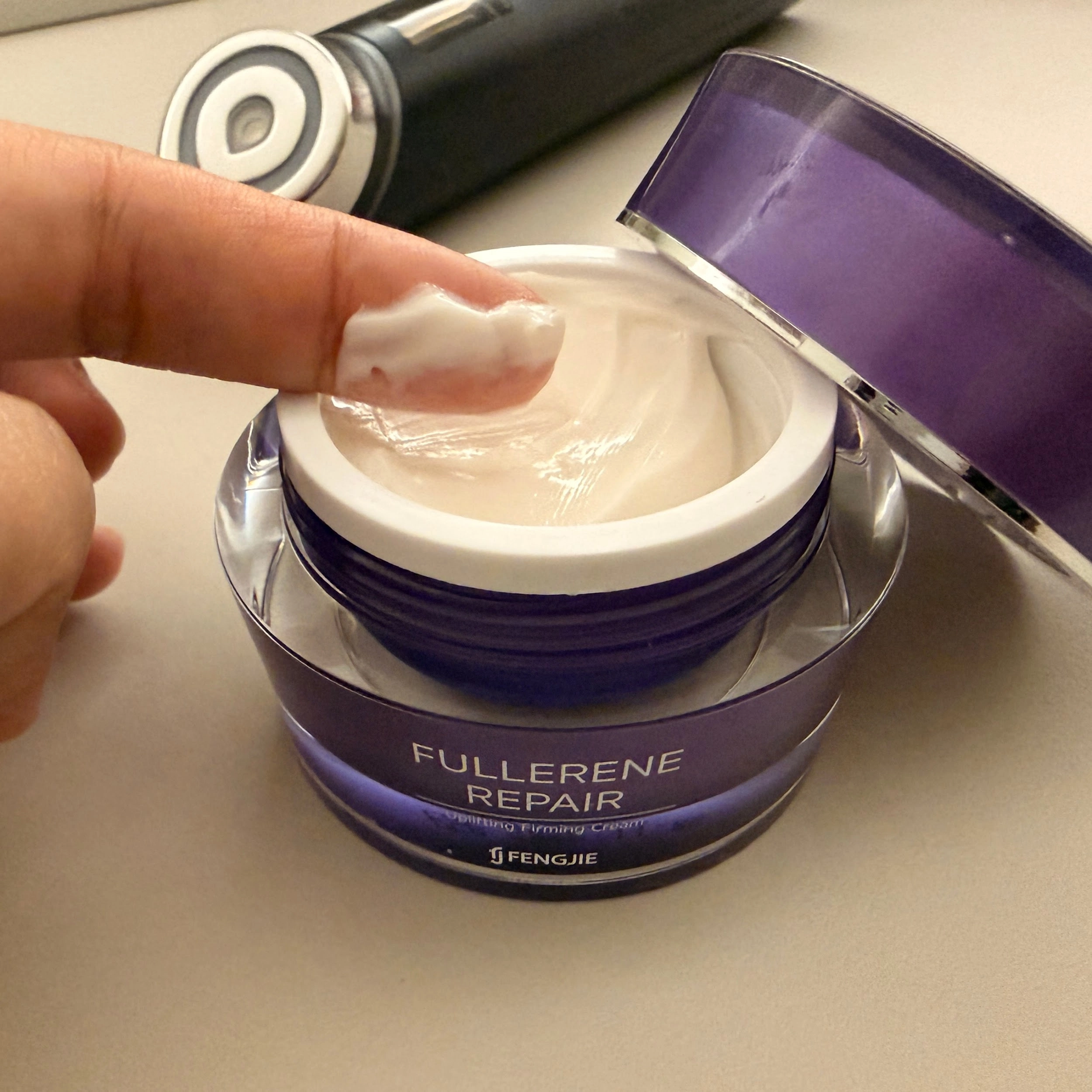 豐傑生醫-富勒烯肌因逆齡霜