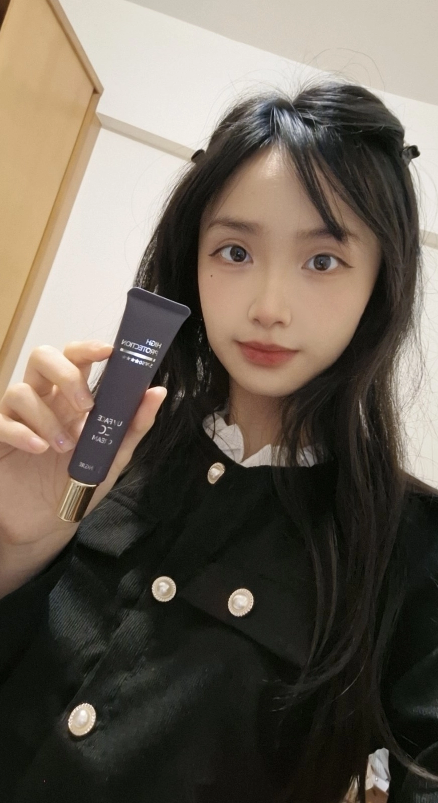 使用者分享：【泠】保養｜這罐零粉感控油美白cc霜簡直是心頭寶⌯>ᴗ<⌯ಣ